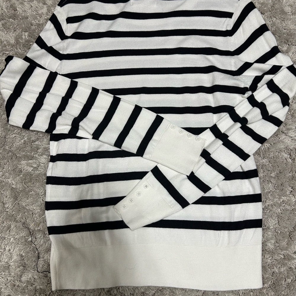 Calvin Klein Women’s Sweater in Black and White Stripes - Picture 2 of 3